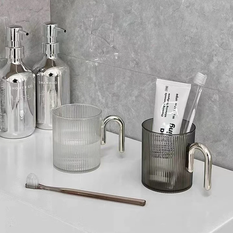 Light luxury transparent mouthwash cup, wash cup, toothbrush cup with handle, Korean version for male and female students
Light luxury transparent mouthwash cup, wash cup, toothbrush cup with handle, Korean version for male and female students
