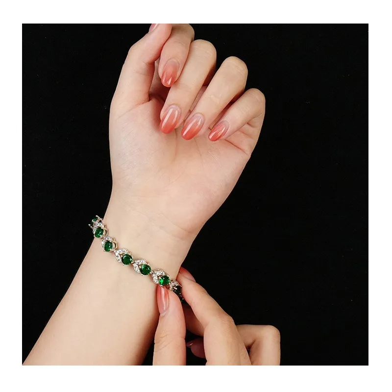 Custom Women's Versatile Niche High-end Bracelets, Elegant and Luxurious Gold-plated Green Jewelry
Custom Women's Versatile Niche High-end Bracelets, Elegant and Luxurious Gold-plated Green Jewelry