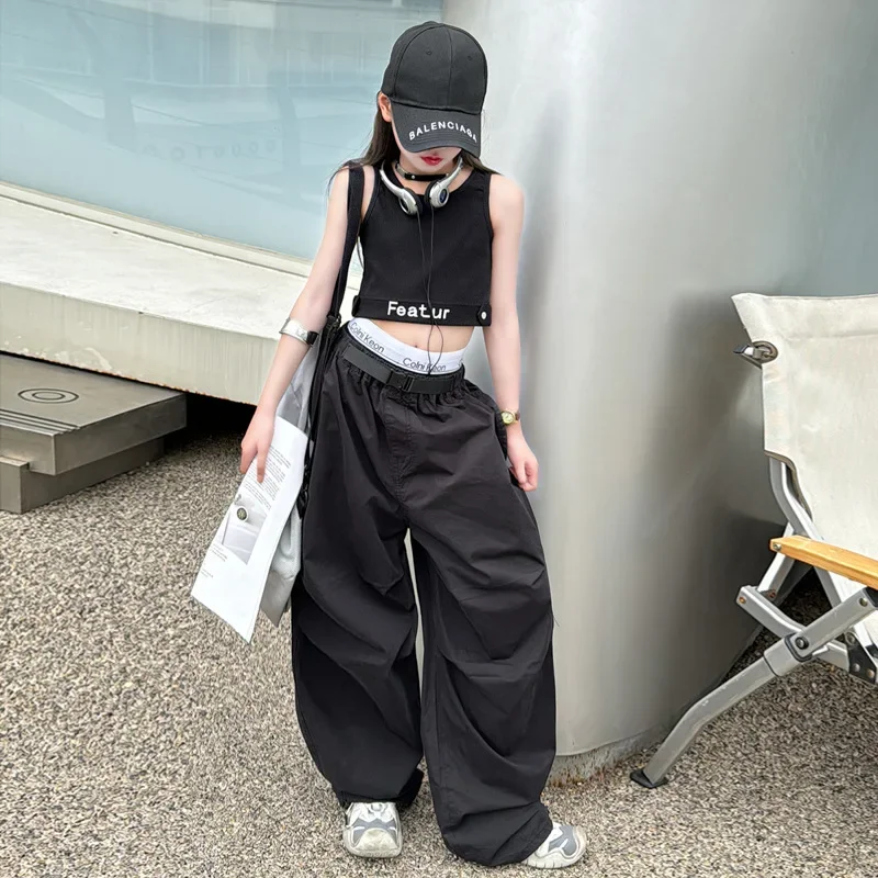 Girls T-shirt Children 2024 New Spring and Summer Black and White Fashion T-shirt European Fashion Style Children Clothes
Girls T-shirt Children 2024 New Spring and Summer Black and White Fashion T-shirt European Fashion Style Children Clothes