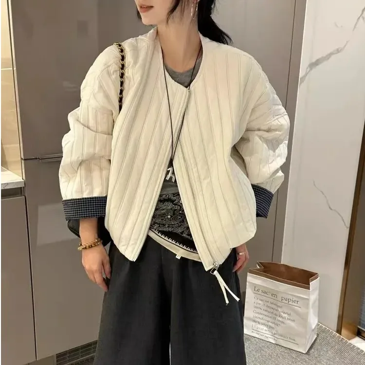 Женская тонкая хлопковая куртка, верхняя одежда, повседневный свободный крой, универсальный бейсбольный свитер, зимнее модное женское пальто
Женская тонкая хлопковая куртка, верхняя одежда, повседневный свободный крой, универсальный бейсбольный свитер, зимнее модное женское пальто