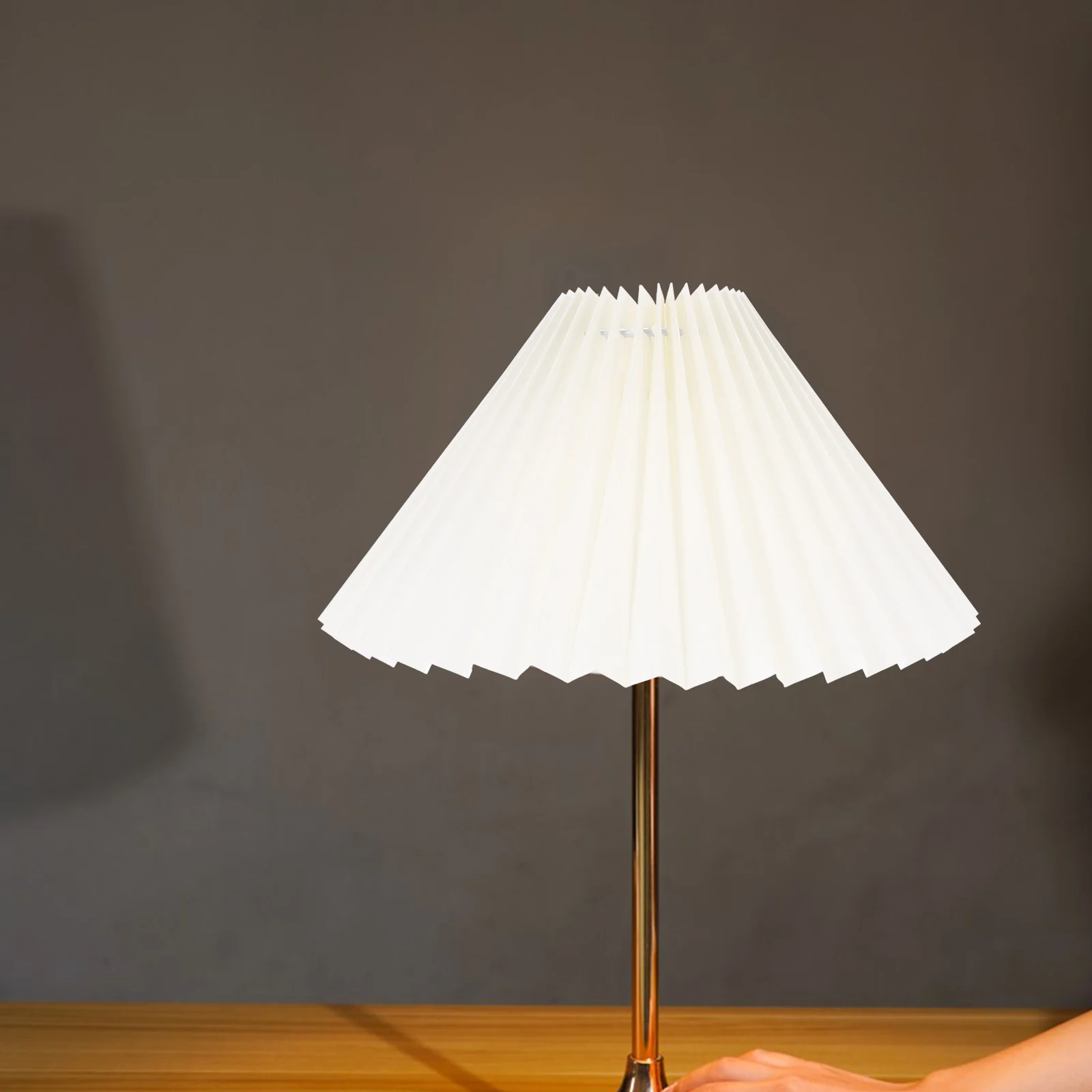 Pleated Lampshade Fabric Triangle Floor Light Shade for Accordion Lamp Covers Bedroom Living Room Study Office Decoration
Pleated Lampshade Fabric Triangle Floor Light Shade for Accordion Lamp Covers Bedroom Living Room Study Office Decoration