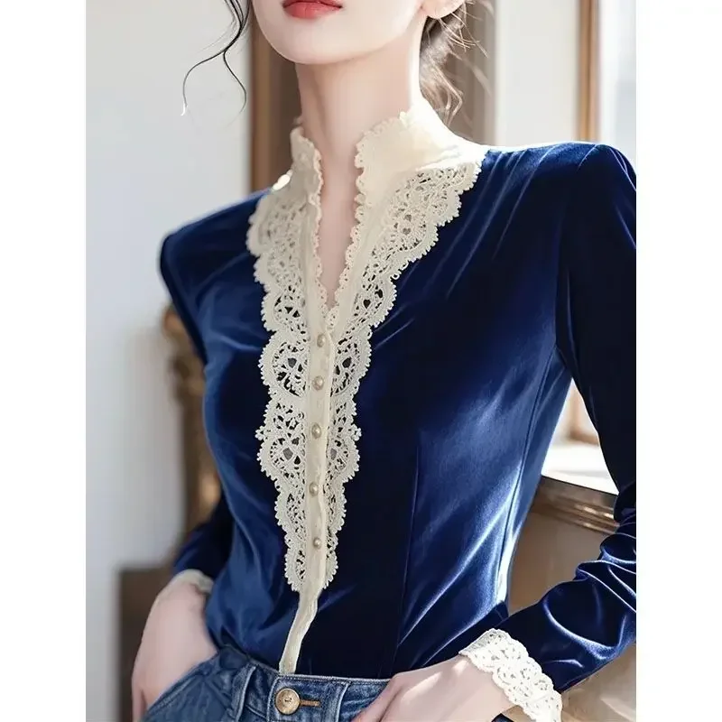 Arazooyi Luxury Lace Patchwork Velvet Shirts Women V Neck Slim Long Sleeve Chic Blouse 2024 Autumn Winter Elegant Tops Camisa
Arazooyi Luxury Lace Patchwork Velvet Shirts Women V Neck Slim Long Sleeve Chic Blouse 2024 Autumn Winter Elegant Tops Camisa