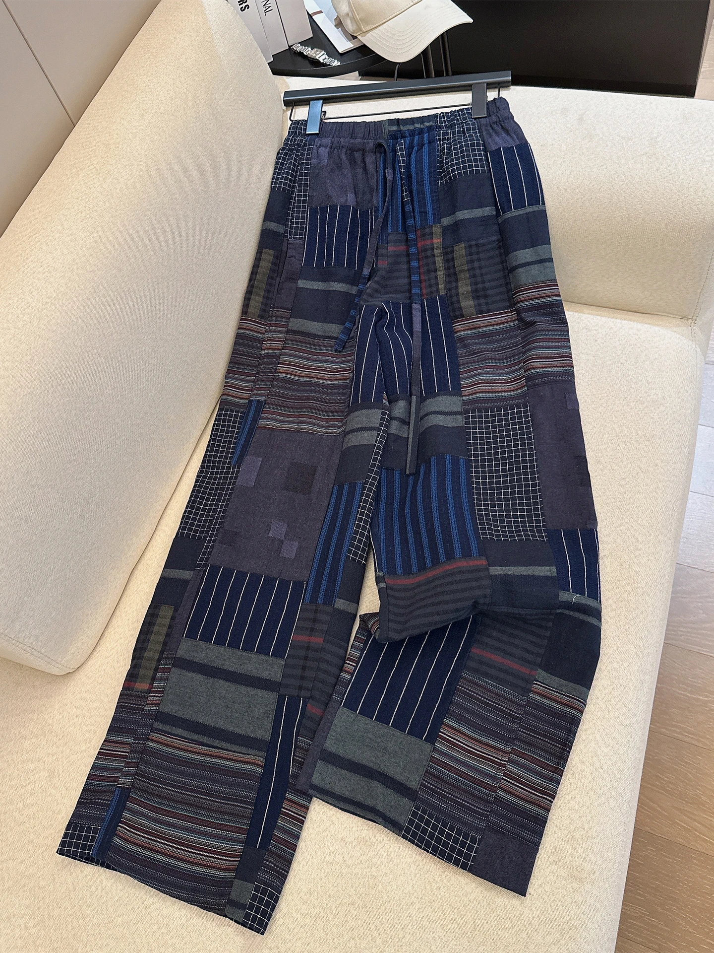 Unique Retro Patchwork Pants Women's Autumn Winter Straight Leg Casual Linen Trousers Comfortable Natural Waist Elastic Hem
Unique Retro Patchwork Pants Women's Autumn Winter Straight Leg Casual Linen Trousers Comfortable Natural Waist Elastic Hem