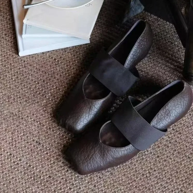 Новые модные женские французские винтажные туфли Мэри Джейн, женские осенние балетки, ультра-мягкие одинарные туфли
Новые модные женские французские винтажные туфли Мэри Джейн, женские осенние балетки, ультра-мягкие одинарные туфли