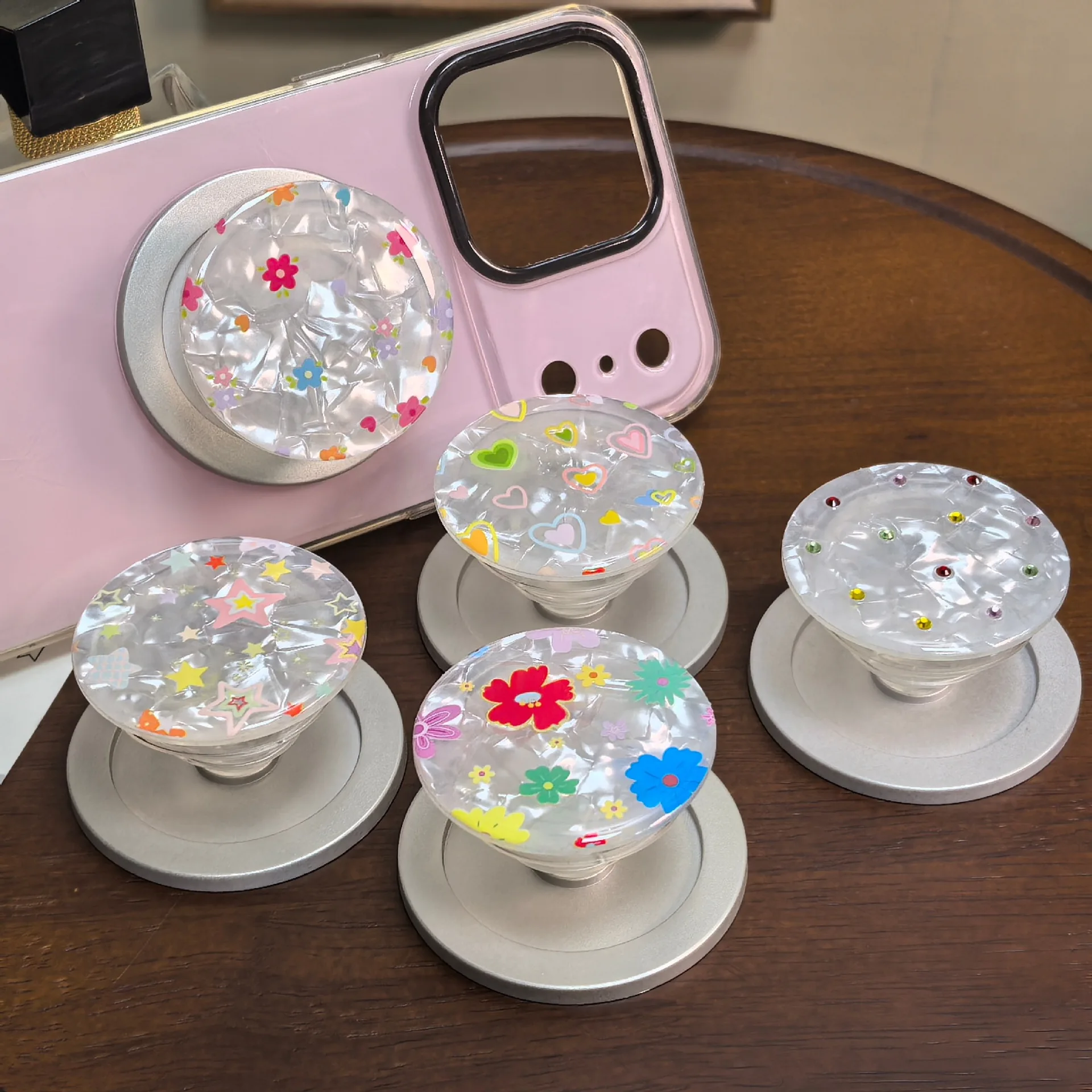 Cute Cool Laser Shell Pattern Magnetic Mobile Phone Holder Foldable Desk Phone Holder Stand Universal Phone Stand Accessories
Cute Cool Laser Shell Pattern Magnetic Mobile Phone Holder Foldable Desk Phone Holder Stand Universal Phone Stand Accessories