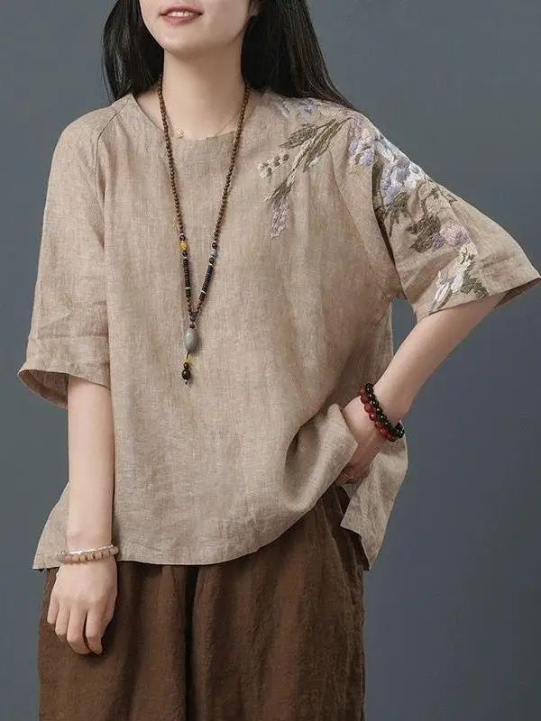 Women's Cotton Linen Summer Top Loose Fit Ethnic Style Embroidery Large Size Artistic Retro Chinese Set T-Shirt round Neck ...
Women's Cotton Linen Summer Top Loose Fit Ethnic Style Embroidery Large Size Artistic Retro Chinese Set T-Shirt round Neck ...