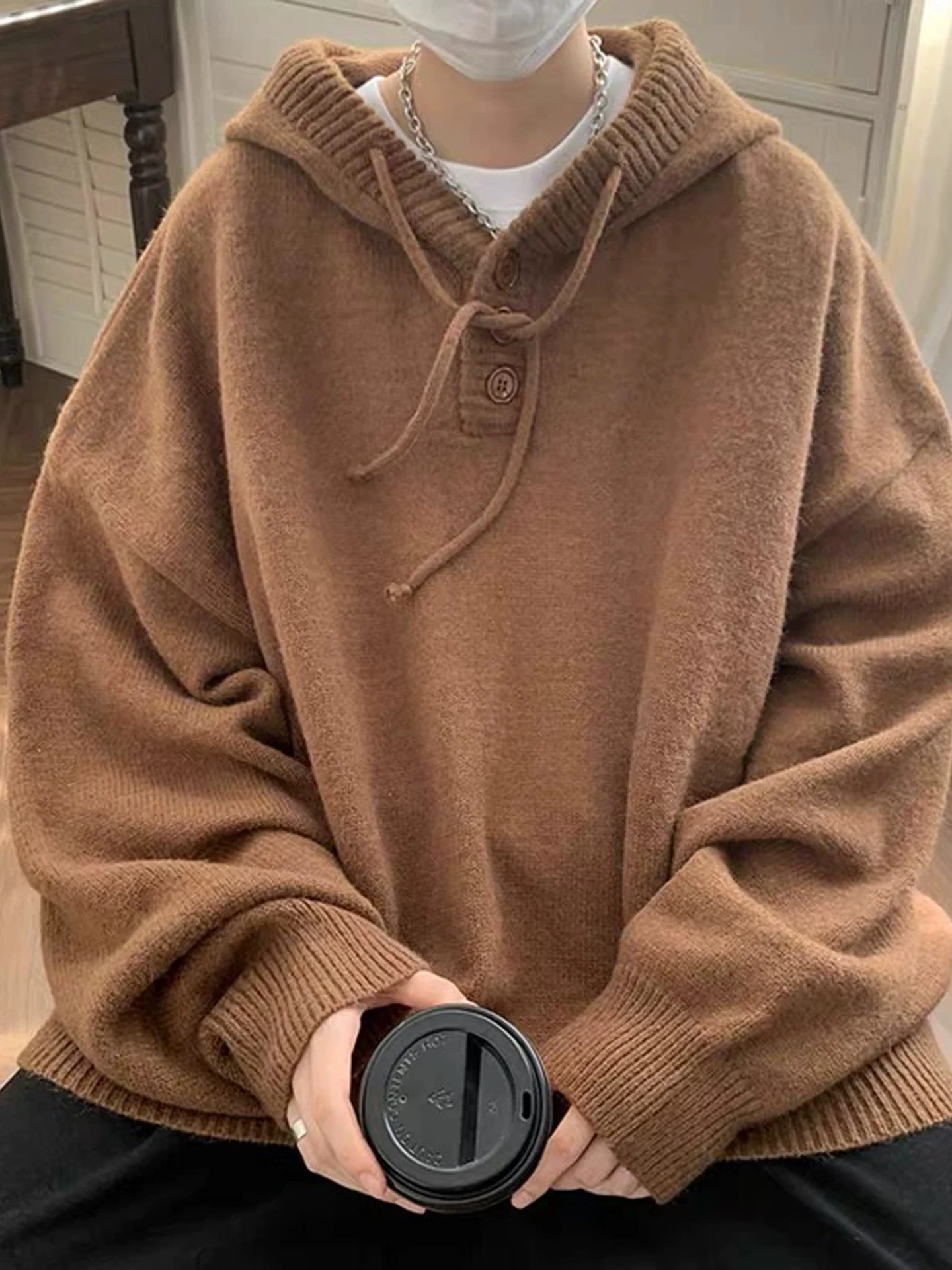 Карамельный вязаный свитер с капюшоном для мужчин и женщин, осень-зима, ленивый модный дизайн, свитер высокого качества, пальто из полиэфирного волокна
Карамельный вязаный свитер с капюшоном для мужчин и женщин, осень-зима, ленивый модный дизайн, свитер высокого качества, пальто из полиэфирного волокна