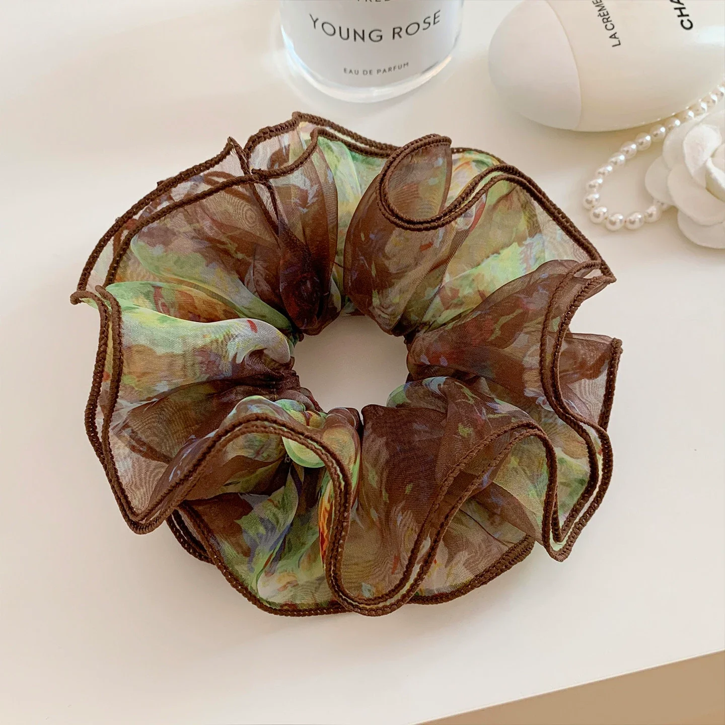 Vintage Print Flower Chiffon Four Layers Hair Ring For Women Girls Sweet Scrunchie Hair Tie Elastic Hair Band Hair Accessories
Vintage Print Flower Chiffon Four Layers Hair Ring For Women Girls Sweet Scrunchie Hair Tie Elastic Hair Band Hair Accessories