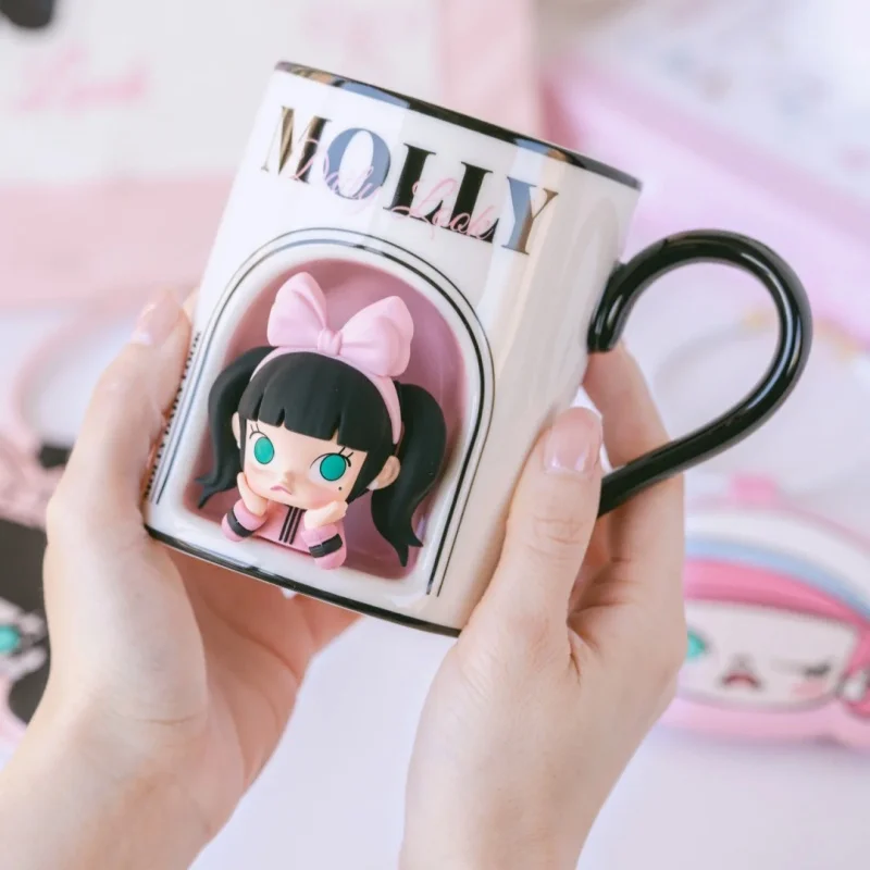 New Original Molly Daily Look Series Peripheral Mobile Shell Earphone Case Shoulder Bag Ceramic Cups Girl Birthday Festival Gift
New Original Molly Daily Look Series Peripheral Mobile Shell Earphone Case Shoulder Bag Ceramic Cups Girl Birthday Festival Gift