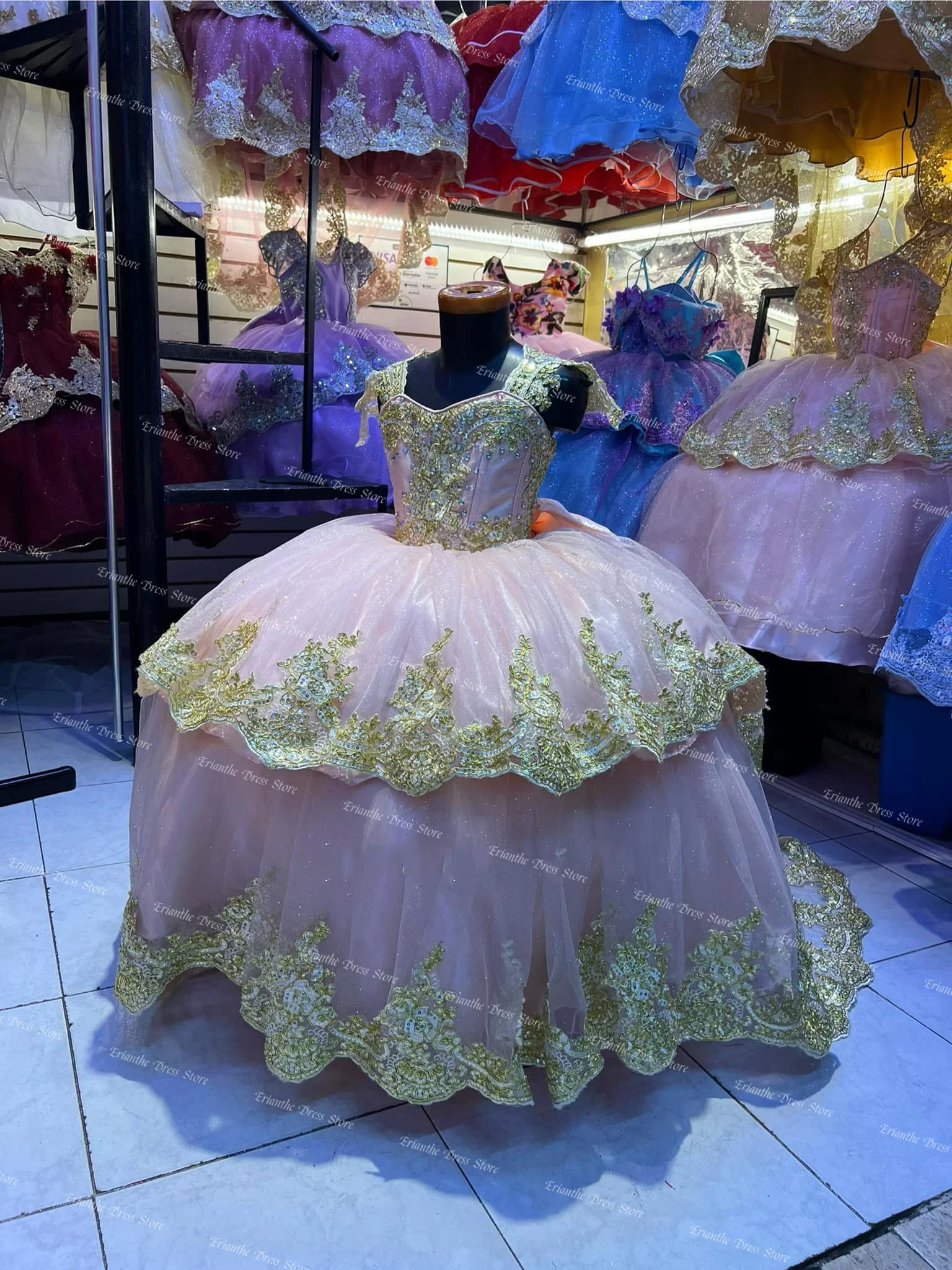 Light Pink Flower Girl Dress For Wedding Applique Tulle Puffy Lace Princess Kids Birthday Party First Communion Gowns Customized
Light Pink Flower Girl Dress For Wedding Applique Tulle Puffy Lace Princess Kids Birthday Party First Communion Gowns Customized