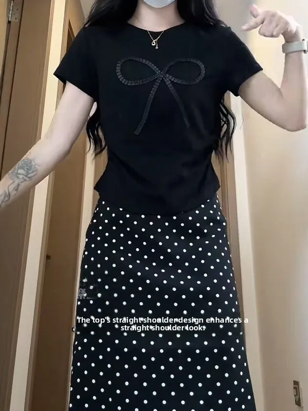 Korean Style Summer Outfit Women's Knot Short Sleeve Polka Dot Long Skirt Set High Waist Casual Fashion Ensemble
Korean Style Summer Outfit Women's Knot Short Sleeve Polka Dot Long Skirt Set High Waist Casual Fashion Ensemble