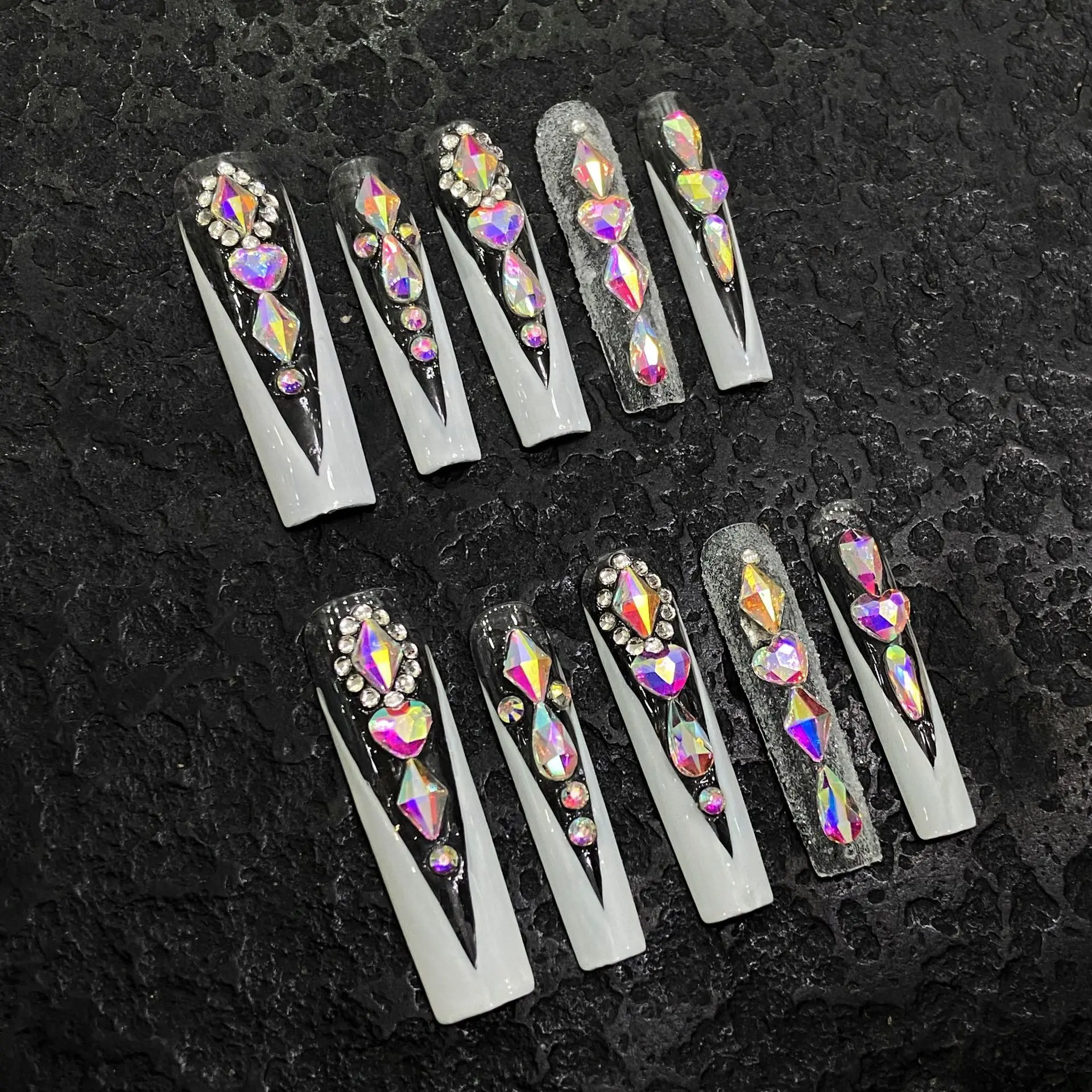 10 PCS Luxury Handmade Press on Nails Long Trapezoid Deep V Style Design False Nails with 4-PIECE Tool Adhesive Nail Glue Tabs
10 PCS Luxury Handmade Press on Nails Long Trapezoid Deep V Style Design False Nails with 4-PIECE Tool Adhesive Nail Glue Tabs