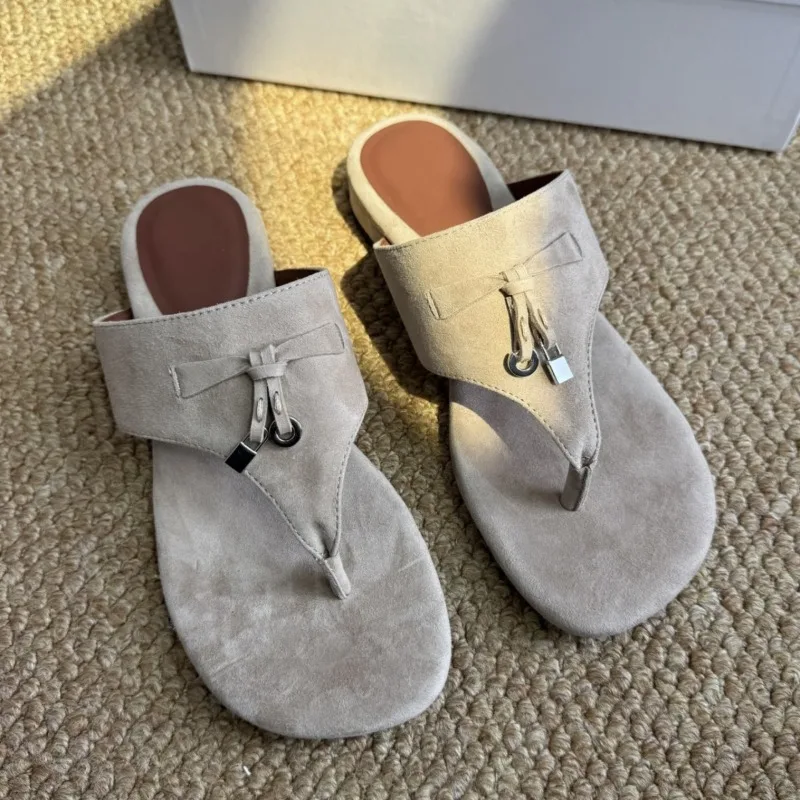 New Women Shoes Retro Luxury Genuine Leather Flip Flops for Woman Comfortable Vacation Casual Shoes Designer Shoes Zapatos Mujer
New Women Shoes Retro Luxury Genuine Leather Flip Flops for Woman Comfortable Vacation Casual Shoes Designer Shoes Zapatos Mujer