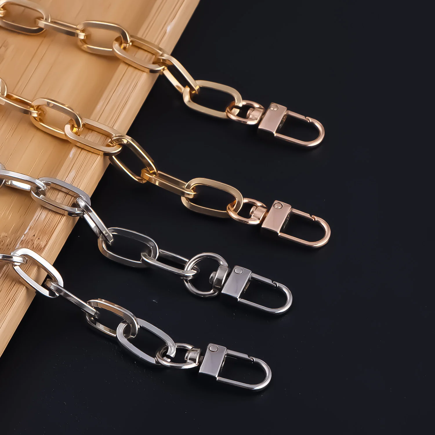 Purse Chain Strap O Shape DIY Metal Chain Cross body Chain Handbag Replacement Strap for Purse Accessories
Purse Chain Strap O Shape DIY Metal Chain Cross body Chain Handbag Replacement Strap for Purse Accessories