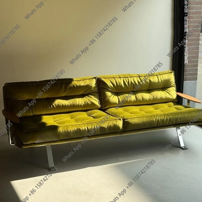N67 Italian medieval style old money style golden velvet solid wood steel structure retro designer Bauhaus living room sofa
N67 Italian medieval style old money style golden velvet solid wood steel structure retro designer Bauhaus living room sofa