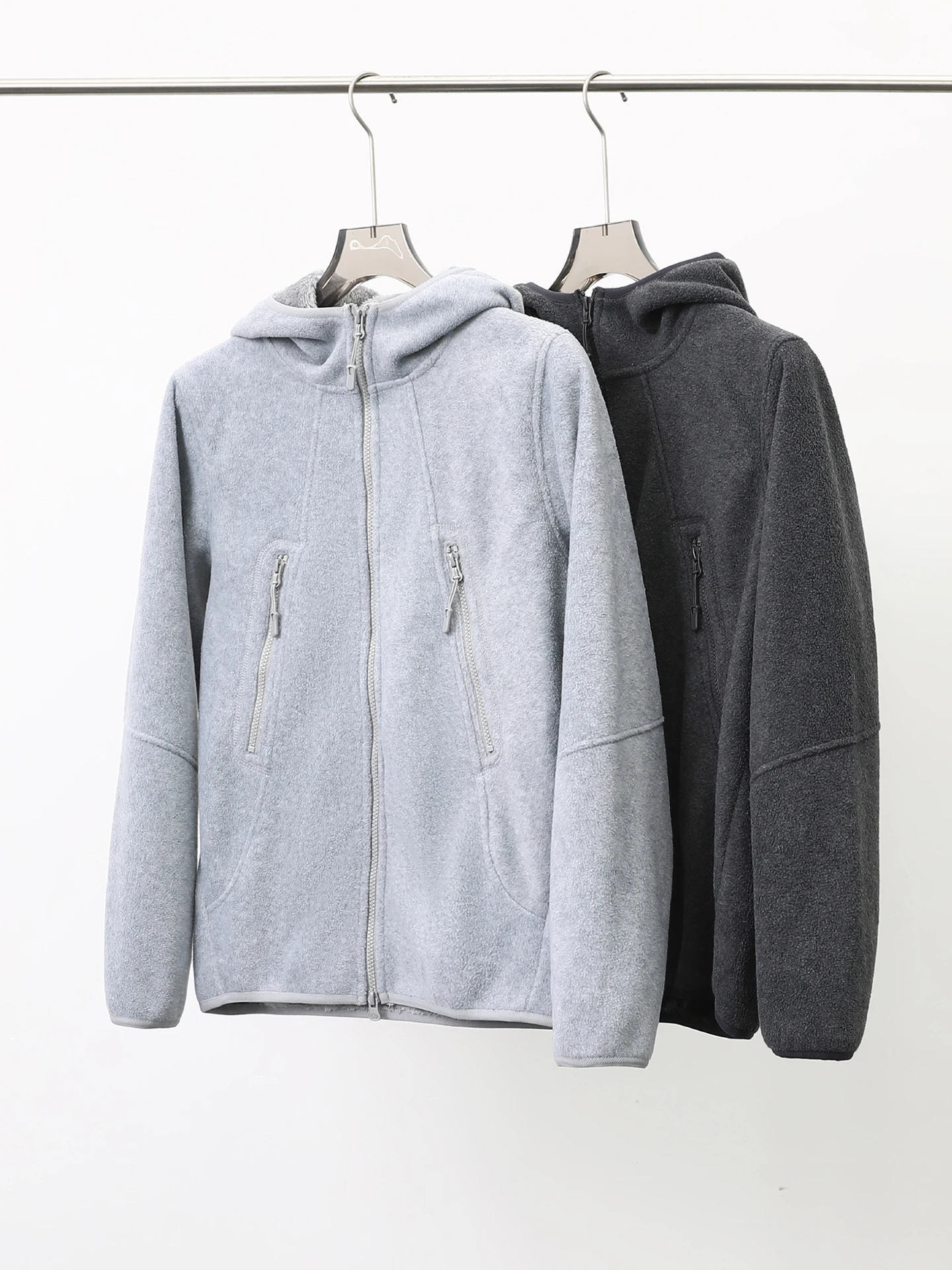 Утепленная флисовая куртка-бомбер для мужчин и пар, зимняя, ветрозащитная, теплая, с капюшоном, из полиэфирного волокна
Утепленная флисовая куртка-бомбер для мужчин и пар, зимняя, ветрозащитная, теплая, с капюшоном, из полиэфирного волокна