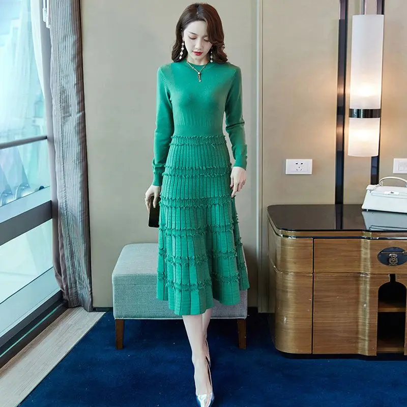 Wholesale Autumn Clothing 2024 New Women's Popular Skirt Early Season High Waist Long Sleeves Base Sweater Knitted Dress
Wholesale Autumn Clothing 2024 New Women's Popular Skirt Early Season High Waist Long Sleeves Base Sweater Knitted Dress