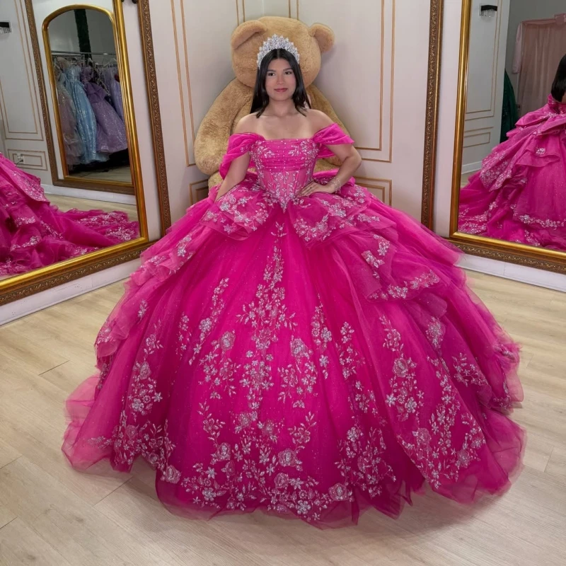 Rose Red Shiny Ball Gown Quinceanera Dresses silvery Applique Lace Beading Crystal Bow Tiered Tull Corset Off The Shoulder Sweet
Rose Red Shiny Ball Gown Quinceanera Dresses silvery Applique Lace Beading Crystal Bow Tiered Tull Corset Off The Shoulder Sweet