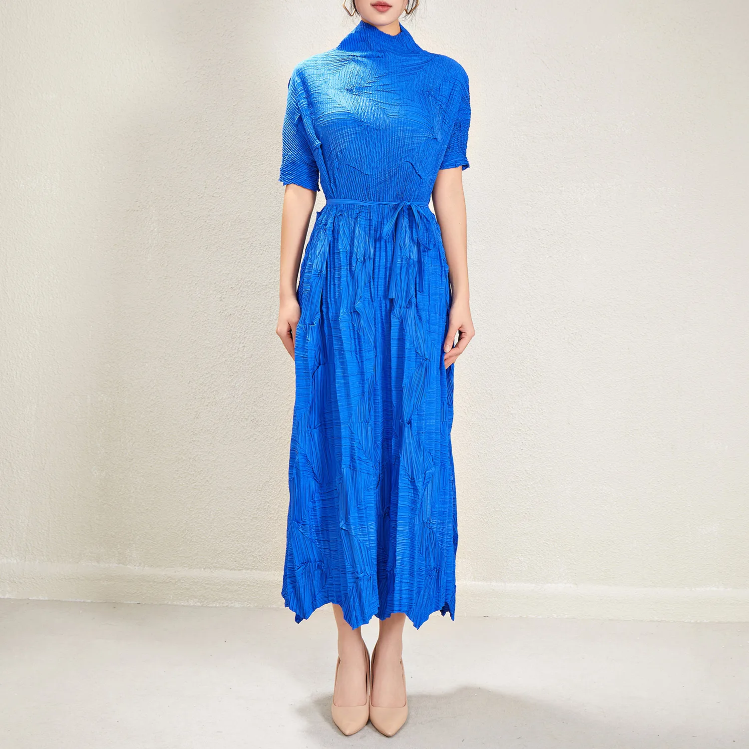 2025 High Quality Women's Elegant Pleated Dress with Miyake Belt Breathable and Heat-Resistant Maxi Dress
2025 High Quality Women's Elegant Pleated Dress with Miyake Belt Breathable and Heat-Resistant Maxi Dress