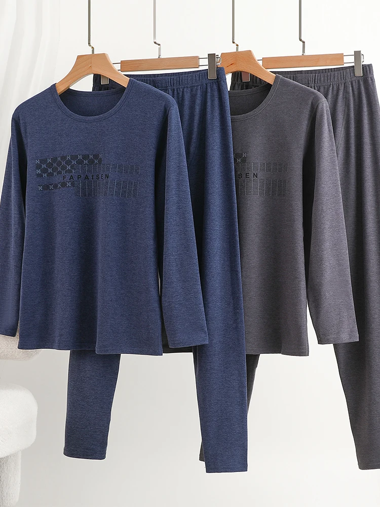 Thickened Thermal Velvet Home Clothes Set Long Sleeve Warm Top Pants for Men Women Winter Fleece Lined Inner Wear Two Piece Set
Thickened Thermal Velvet Home Clothes Set Long Sleeve Warm Top Pants for Men Women Winter Fleece Lined Inner Wear Two Piece Set