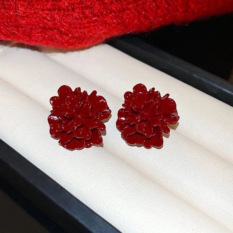 Chinese Red Flower Stud Earrings for Women Blooming Wrinkled Petals Big Earrings Wedding Party Lucky Jewelry Accessories
Chinese Red Flower Stud Earrings for Women Blooming Wrinkled Petals Big Earrings Wedding Party Lucky Jewelry Accessories
