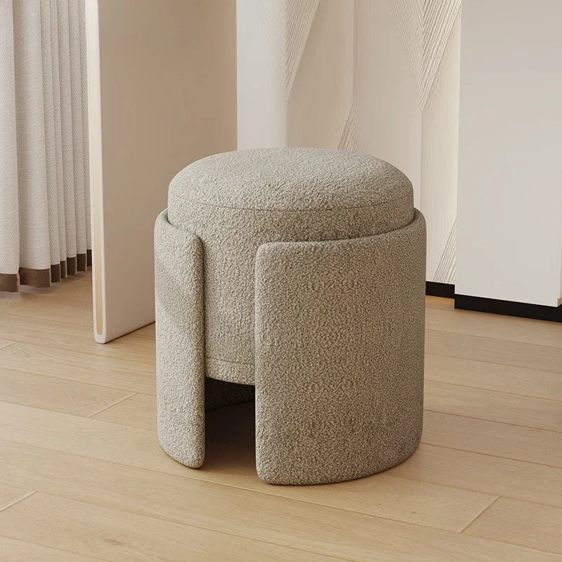 Стул для макияжа, кашемировый туалетный стул для маленькой спальни, магазин обуви и одежды, маникюрный салон, одиночный стул, свет для смены обуви, роскошный
Стул для макияжа, кашемировый туалетный стул для маленькой спальни, магазин обуви и одежды, маникюрный салон, одиночный стул, свет для смены обуви, роскошный