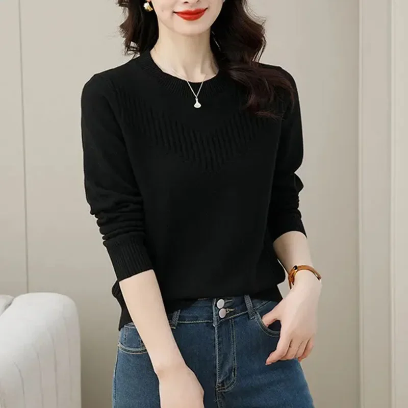 Autumn New Low Round Neck Solid Color Pullover Sweater Fashionable Versatile Outer Wear Popular Knitted Base Layer Women
Autumn New Low Round Neck Solid Color Pullover Sweater Fashionable Versatile Outer Wear Popular Knitted Base Layer Women