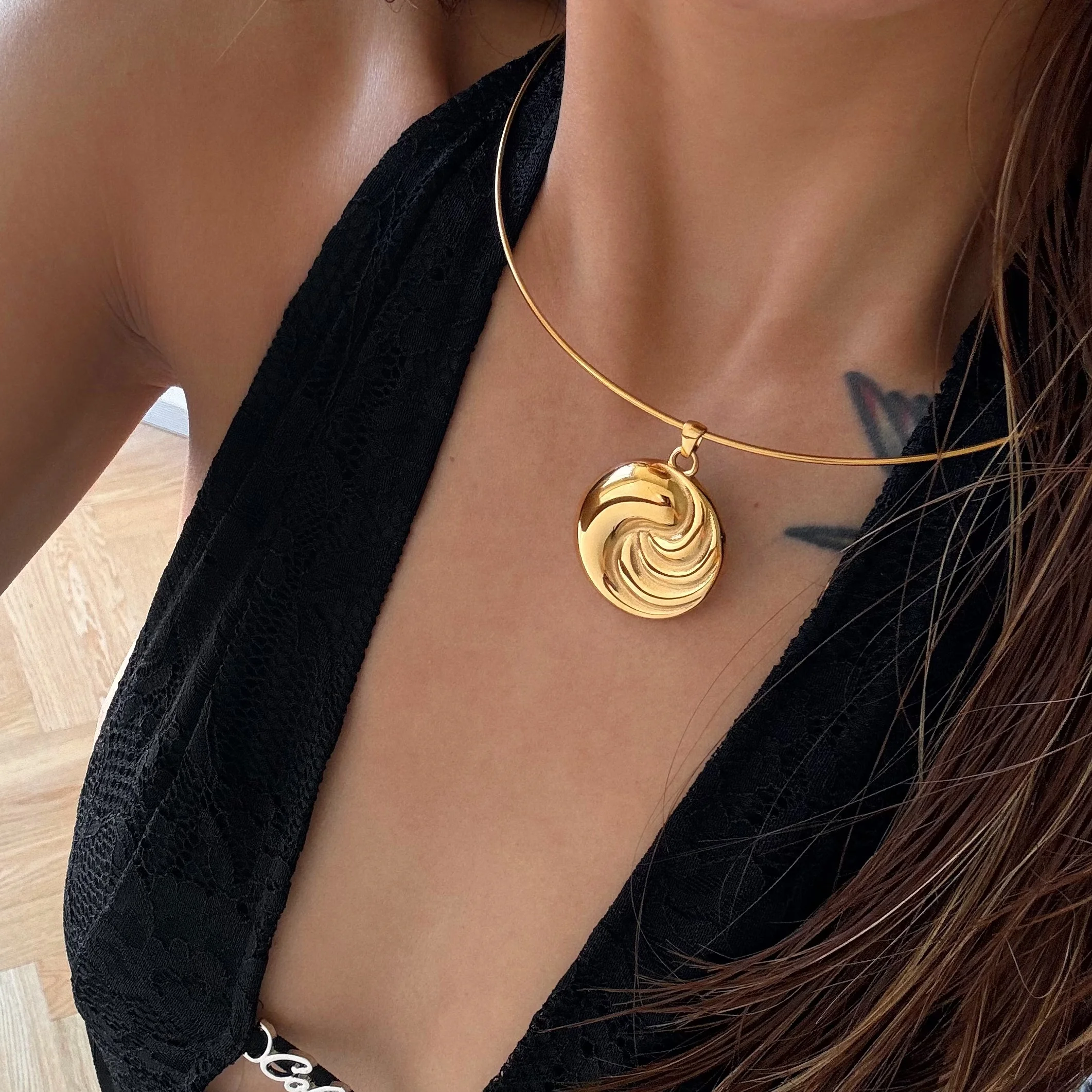 DASEIN 2025 New 18k Gold Plated Minimalist Tai Chi Twist Choker Necklace Tarnish Free Stainless Steel Anti Fashion Jewelry Women
DASEIN 2025 New 18k Gold Plated Minimalist Tai Chi Twist Choker Necklace Tarnish Free Stainless Steel Anti Fashion Jewelry Women