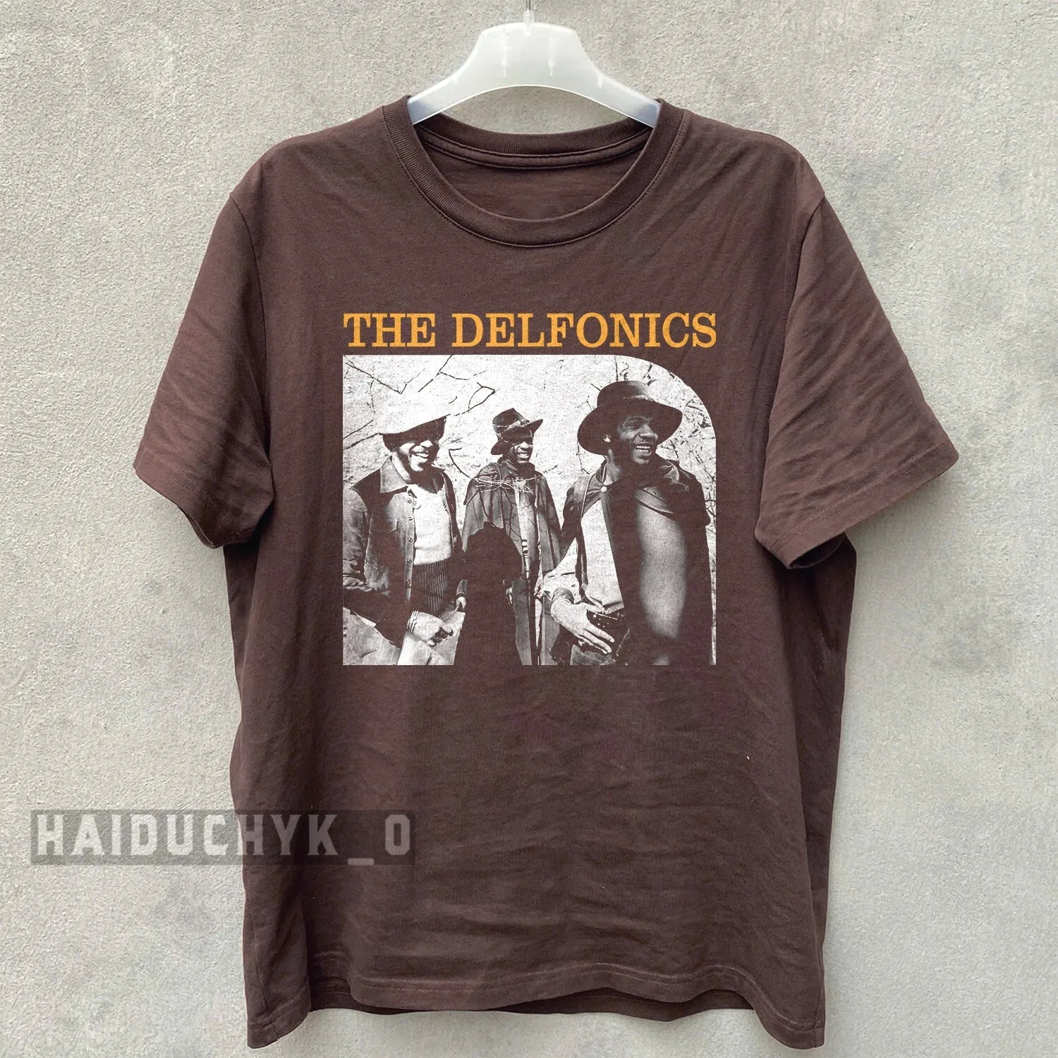 The Delfonics American R&B Soul Vocal Group Unisex Russet T-shirt Size S-5XL
The Delfonics American R&B Soul Vocal Group Unisex Russet T-shirt Size S-5XL