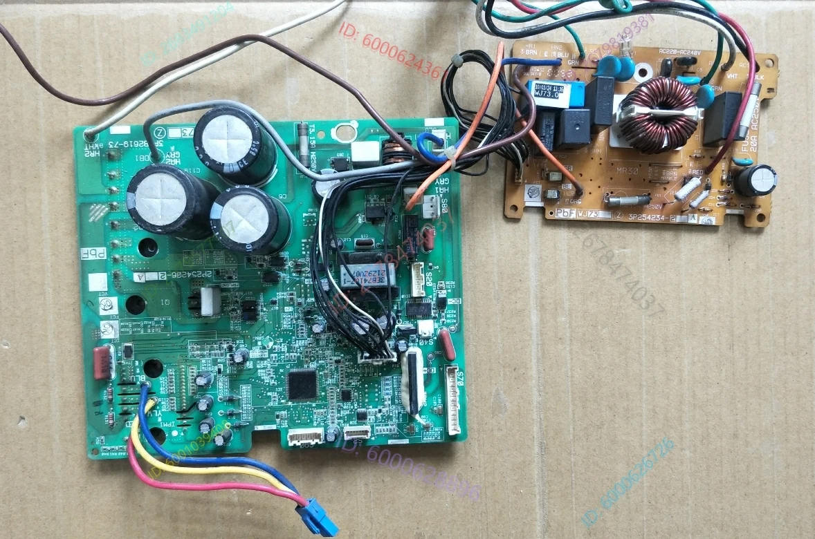 Suitable for Daikin air conditioner external board computer board assembly 2P254206-3 3PCB 2619-73 RXP35JV2C
Suitable for Daikin air conditioner external board computer board assembly 2P254206-3 3PCB 2619-73 RXP35JV2C