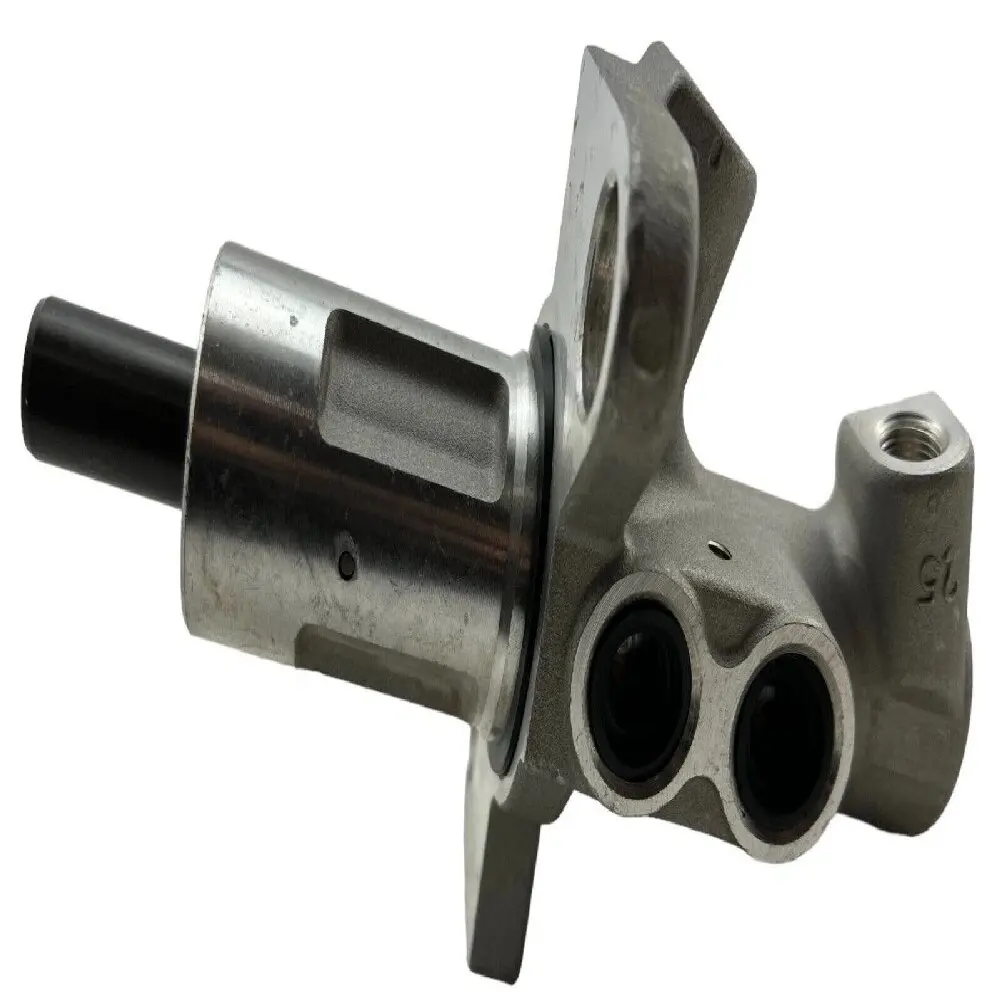 8E0611021B 8E0611021A D0611021A For Volkswagen Passat B5 2.0 1.8T Audi A4 B6 High Quality Brake Master Cylinder
8E0611021B 8E0611021A D0611021A For Volkswagen Passat B5 2.0 1.8T Audi A4 B6 High Quality Brake Master Cylinder