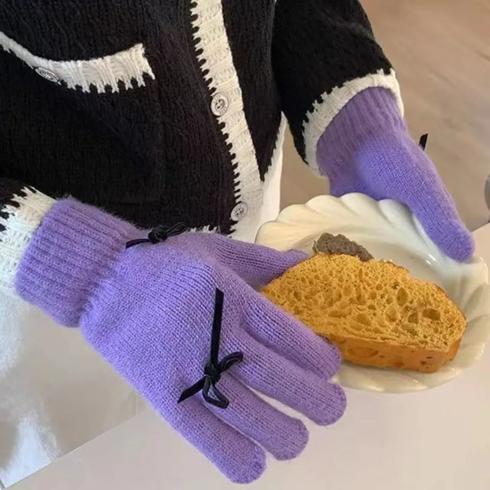 Soft Touch Screen Knitted Bow Gloves Bowknot Solid Color Women Winter Gloves Warm Windproof Warm Riding Gloves Outdoor 
Soft Touch Screen Knitted Bow Gloves Bowknot Solid Color Women Winter Gloves Warm Windproof Warm Riding Gloves Outdoor