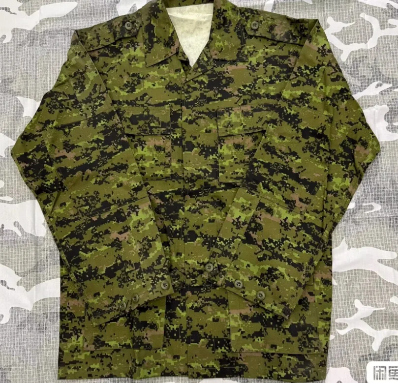 Canada Camouflage Uniform Man Spring Green Include Jacket Pants 
Canada Camouflage Uniform Man Spring Green Include Jacket Pants