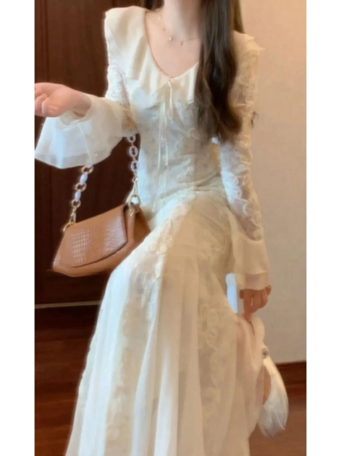 Elegant Long Sleeve Lace Dress Korean Style High Waist Fish Tail V Neck Polka Dot Print Midi Dress for Women Autumn Season
Elegant Long Sleeve Lace Dress Korean Style High Waist Fish Tail V Neck Polka Dot Print Midi Dress for Women Autumn Season