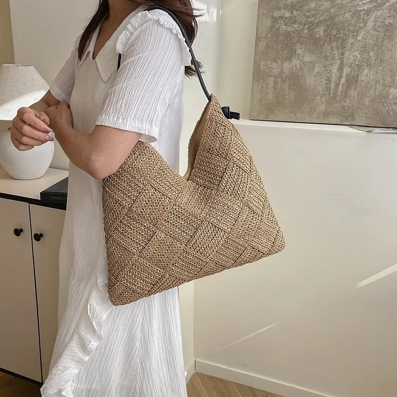 Commuting Women's Shoulder Bag Bolsas De Mujer Causal Straw Woven Handbag Multifunctional Women's Tote Bag
Commuting Women's Shoulder Bag Bolsas De Mujer Causal Straw Woven Handbag Multifunctional Women's Tote Bag