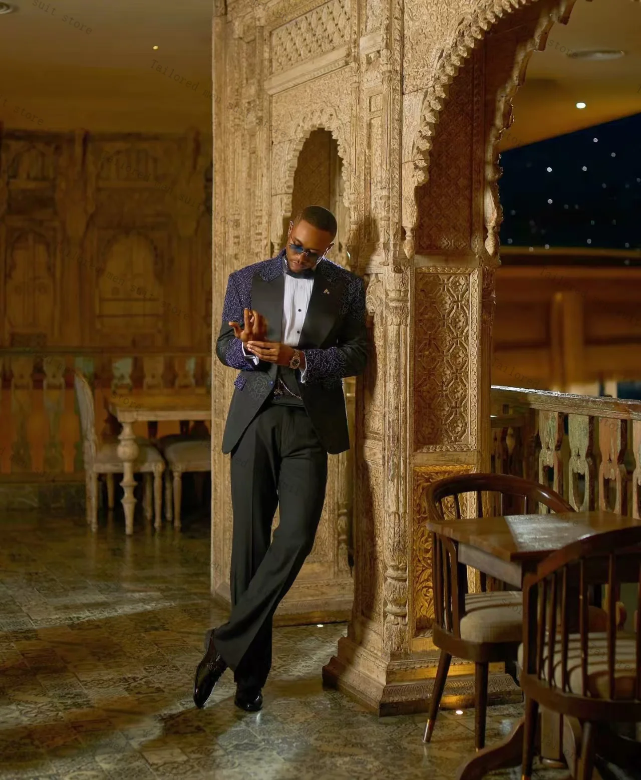 Blue Crystals Groom Men Suits Set 2 Pcs Black Jacquard Blazer+Pants Autumn Wedding Tuxedos Jacket Formal Office Prom Coat
Blue Crystals Groom Men Suits Set 2 Pcs Black Jacquard Blazer+Pants Autumn Wedding Tuxedos Jacket Formal Office Prom Coat