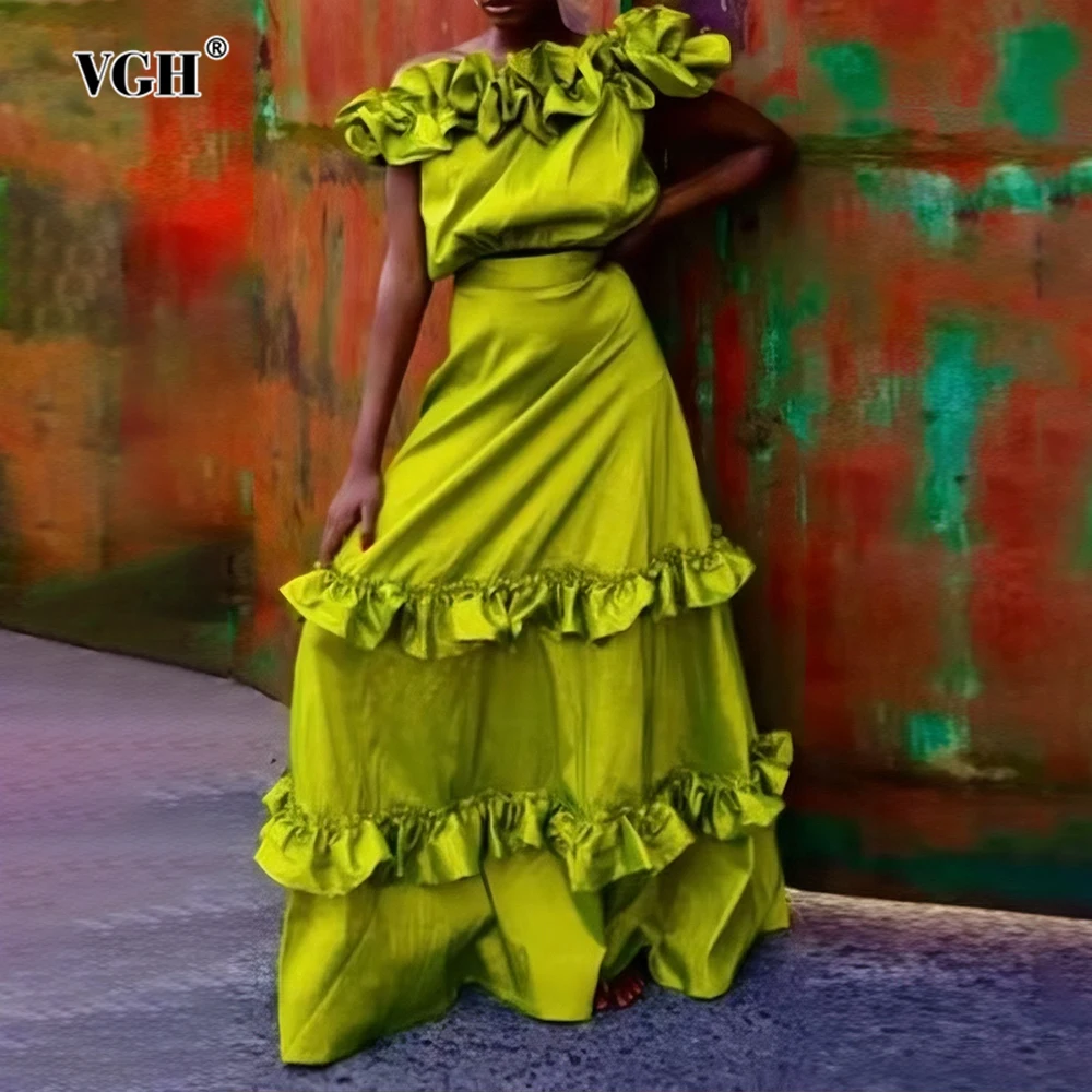 VGH Vintage Satin Two Piece Set for Women Diagonal Collar Sleeveless Top High Waist Spliced Ruffles Long Skirt Party Suit Female
VGH Vintage Satin Two Piece Set for Women Diagonal Collar Sleeveless Top High Waist Spliced Ruffles Long Skirt Party Suit Female