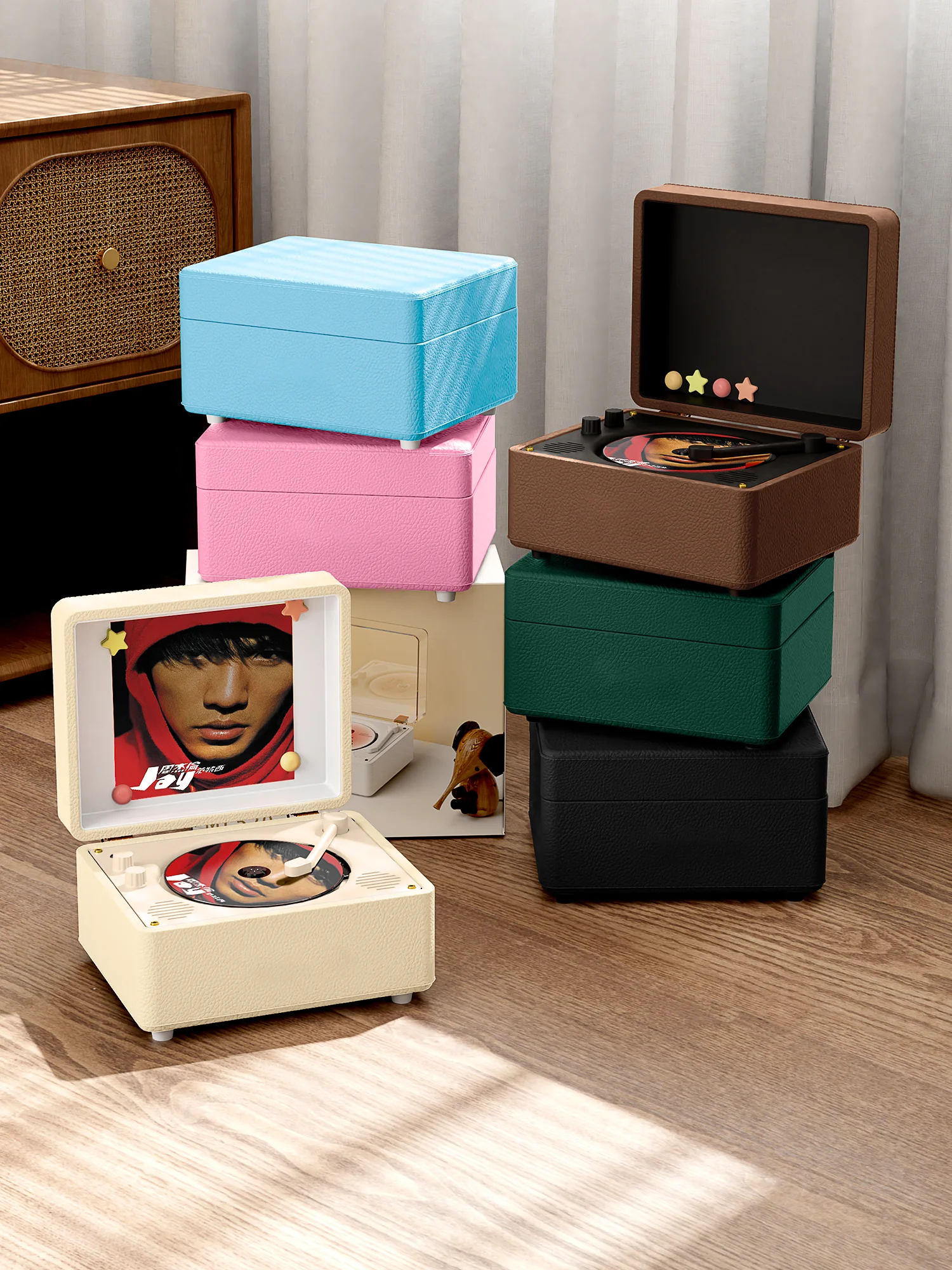 Vintage Leather CD Player Bluetooth Speaker,Creative Album Disc Player Portable Home Audio Device, Supports CD USB AUX Playback
Vintage Leather CD Player Bluetooth Speaker,Creative Album Disc Player Portable Home Audio Device, Supports CD USB AUX Playback