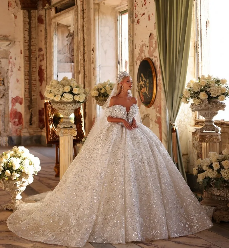 Vintage Mermaid Wedding Dresses 2025 Dubai Exquisite Lace Applique Off-The-Shoulder Bridal Gowns Women Luxurious Customized
Vintage Mermaid Wedding Dresses 2025 Dubai Exquisite Lace Applique Off-The-Shoulder Bridal Gowns Women Luxurious Customized