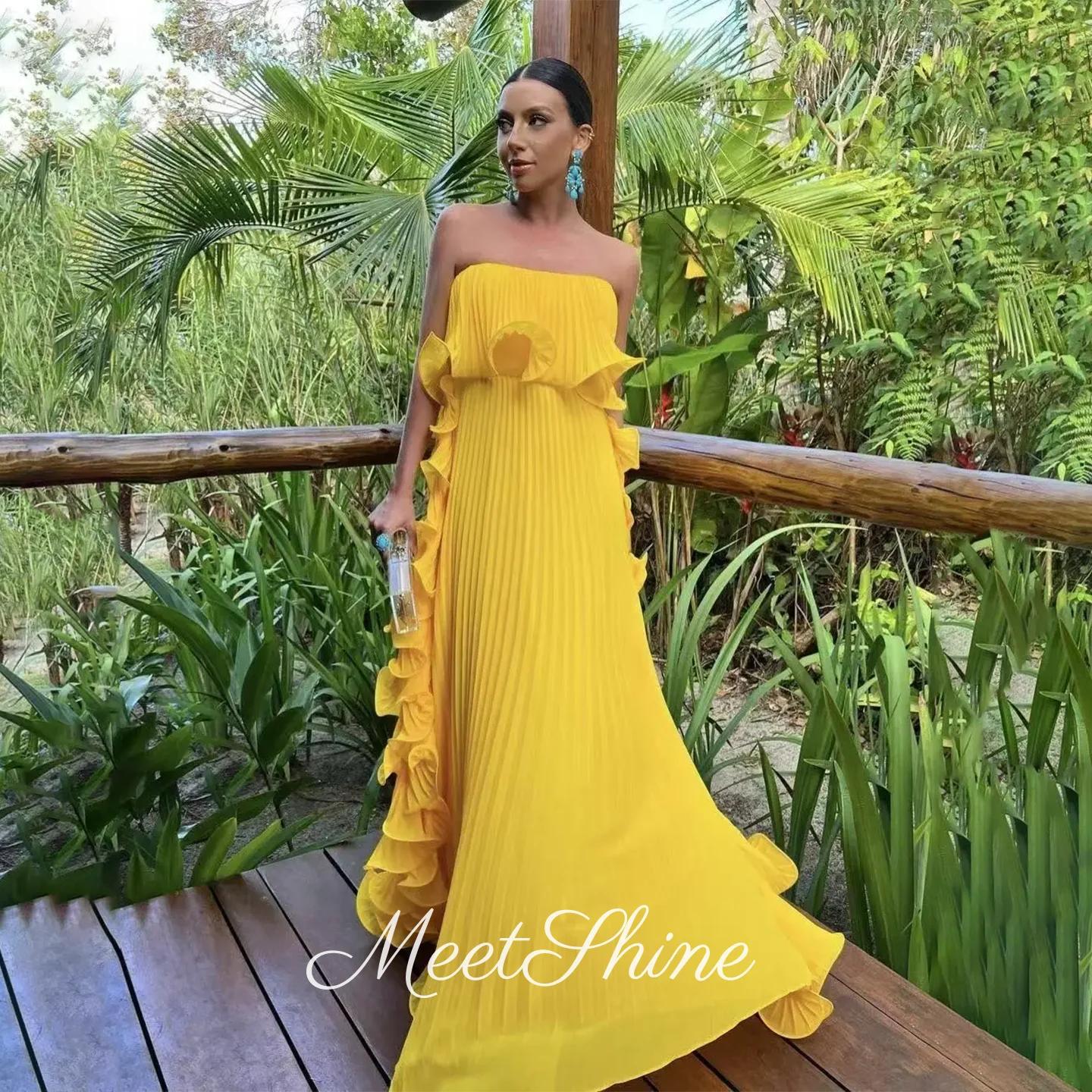 Modern Yellow Strapless Pleated Chiffon Evening Dress Elegant Ruffle Sweep Train Prom Dresses Formal Party Dress Customized
Modern Yellow Strapless Pleated Chiffon Evening Dress Elegant Ruffle Sweep Train Prom Dresses Formal Party Dress Customized