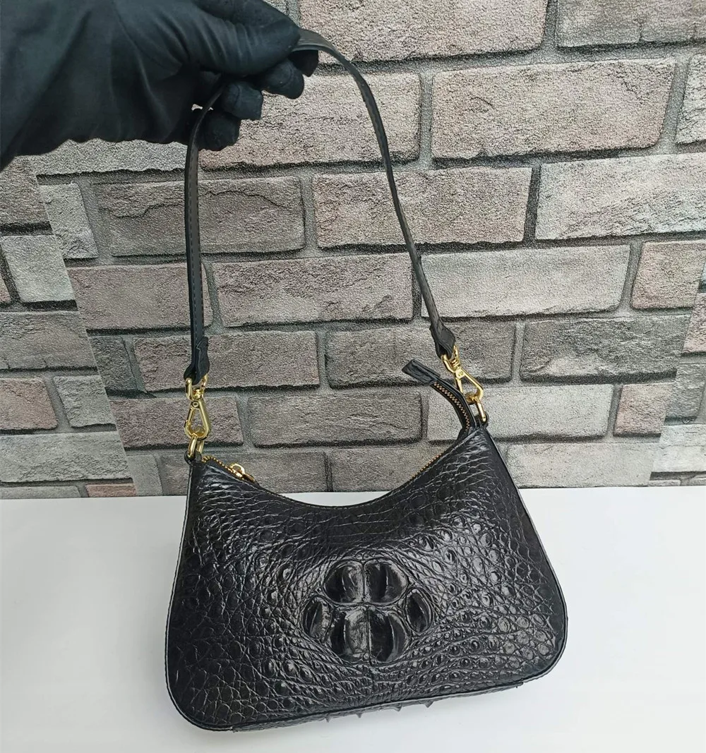 Real crocodile leather women's shoulder bag authentic crocodile leather hand-held fashion armpit small square bag women's wallet
Real crocodile leather women's shoulder bag authentic crocodile leather hand-held fashion armpit small square bag women's wallet