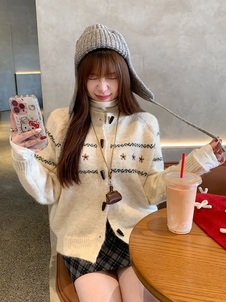 Women's Autumn Winter Knitted Sweater Cardigan Half Skirt Two-Piece Set Lazy Style Floral Pattern Long Sleeve Mid-Waist
Women's Autumn Winter Knitted Sweater Cardigan Half Skirt Two-Piece Set Lazy Style Floral Pattern Long Sleeve Mid-Waist
