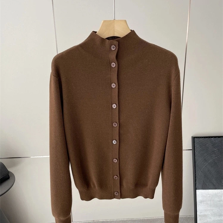 Elegant Women's Knitted Open Cardigan Half High Collar Single Button Four Flat Needle Knit Versatile Stylish Winter Fashion
Elegant Women's Knitted Open Cardigan Half High Collar Single Button Four Flat Needle Knit Versatile Stylish Winter Fashion
