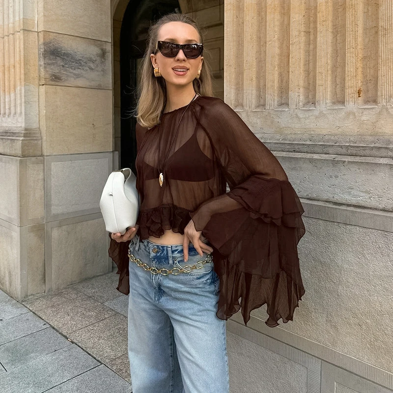 Новая женская сексуальная шифоновая футболка 2026 года, весенний топ, повседневная рубашка, модный тренд, прозрачный топ с расклешенными рукавами и круглым вырезом
Новая женская сексуальная шифоновая футболка 2026 года, весенний топ, повседневная рубашка, модный тренд, прозрачный топ с расклешенными рукавами и круглым вырезом