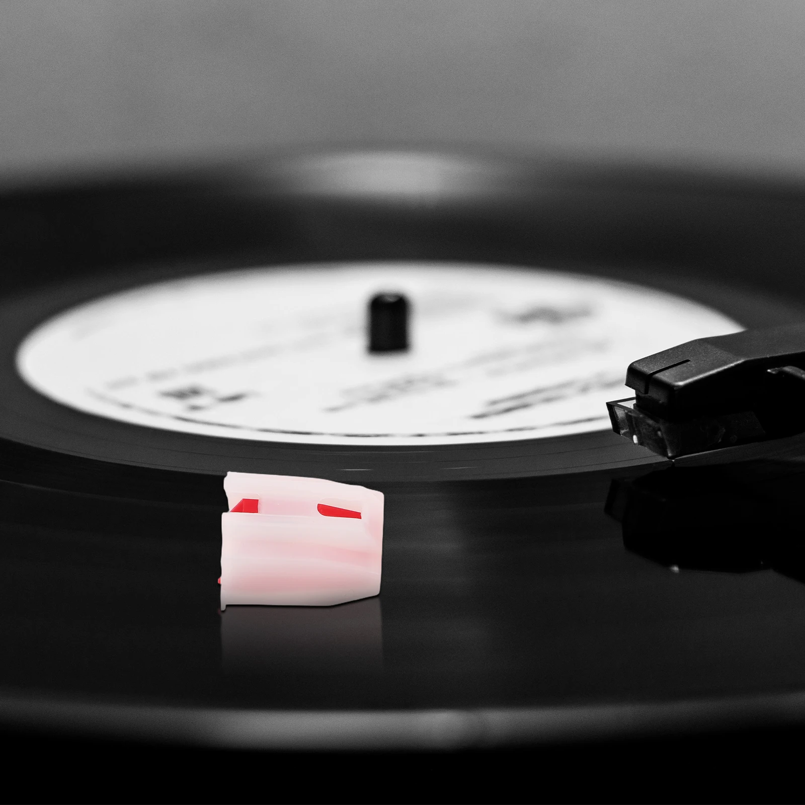 4Pcs Record Player Needle Replacement Vintage Stylus for Turntable Vinyl Records Phonograph Attachment High Fidelity Sound 
4Pcs Record Player Needle Replacement Vintage Stylus for Turntable Vinyl Records Phonograph Attachment High Fidelity Sound