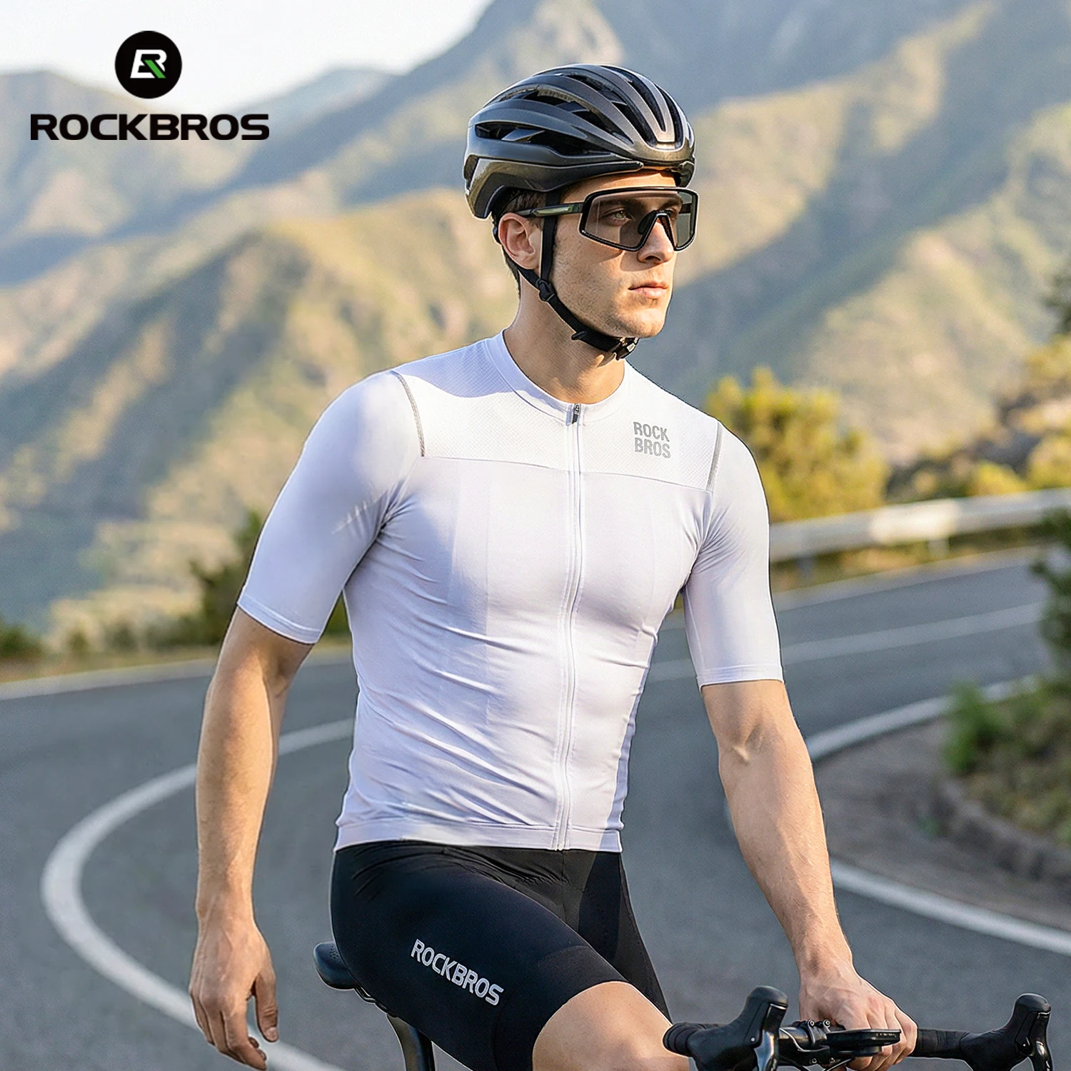 Велосипедная майка ROCKBROS для мужчин, с коротким рукавом, дышащая, высокоэластичная, облегающая, с тремя классическими карманами.
Велосипедная майка ROCKBROS для мужчин, с коротким рукавом, дышащая, высокоэластичная, облегающая, с тремя классическими карманами.