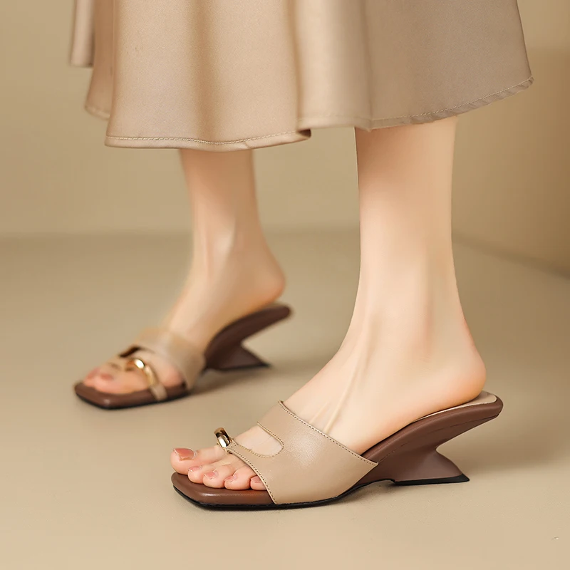 2026 new summer women sandals natural leather 22-24.5cm cowhide+pigskin+sheepskin split toe mules high heel women slippers
2026 new summer women sandals natural leather 22-24.5cm cowhide+pigskin+sheepskin split toe mules high heel women slippers