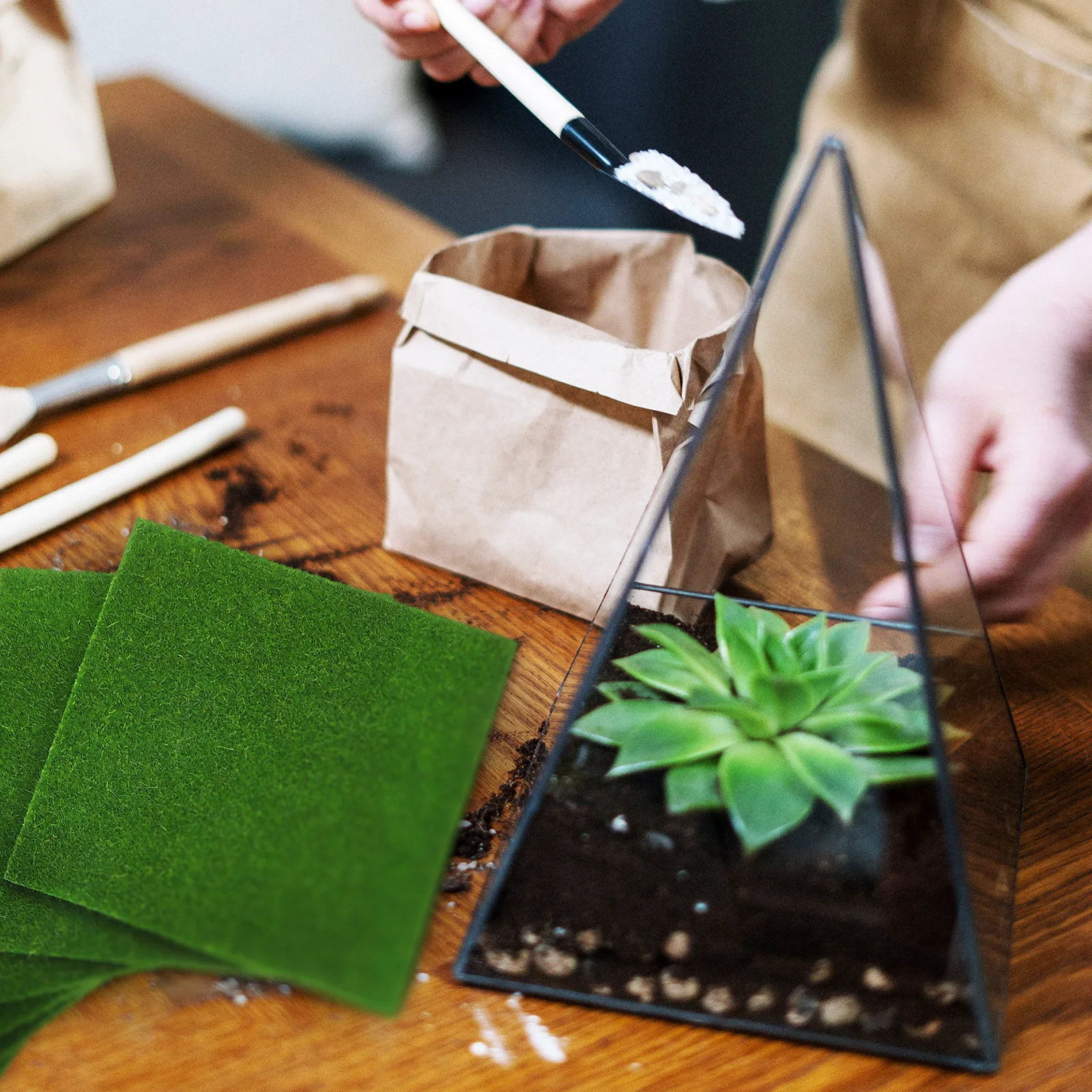 8 Pcs 15x15cm Square Artificial Moss Mat Decorative Plastic Grass Rug for Plants Dollhouse L scaping DIY Crafts
8 Pcs 15x15cm Square Artificial Moss Mat Decorative Plastic Grass Rug for Plants Dollhouse L scaping DIY Crafts