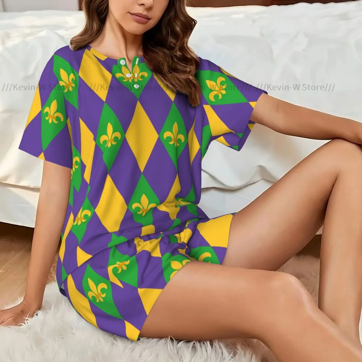 Женские пижамы с короткими рукавами Mardi Gras Harlequin Fleur De Lis, комплект из 2 предметов, женская летняя одежда для сна, домашняя одежда
Женские пижамы с короткими рукавами Mardi Gras Harlequin Fleur De Lis, комплект из 2 предметов, женская летняя одежда для сна, домашняя одежда