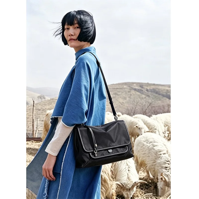 FIRMRANCH Casual Fashion Pleated Crossbody Dumpling Bag Comfortable Wide Shoulder Strap Design Shoulder Purse For Women Hobos
FIRMRANCH Casual Fashion Pleated Crossbody Dumpling Bag Comfortable Wide Shoulder Strap Design Shoulder Purse For Women Hobos